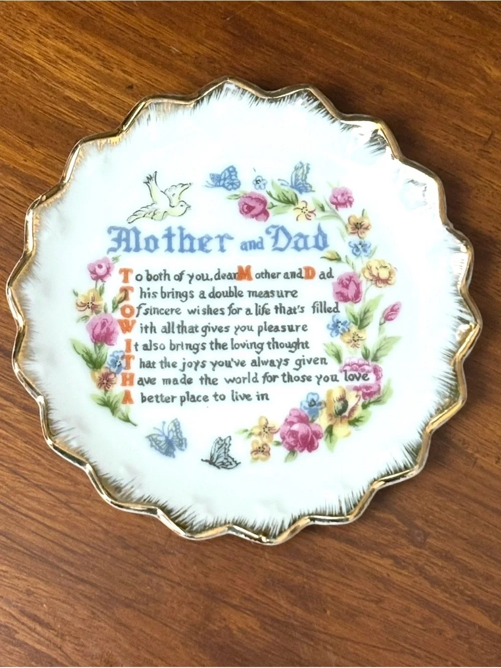 MID CENTURY VINTAGE MOTHER & DAD PLATE PORCELAIN GOLD RIM KEEPSAKE RETRO KITSCH